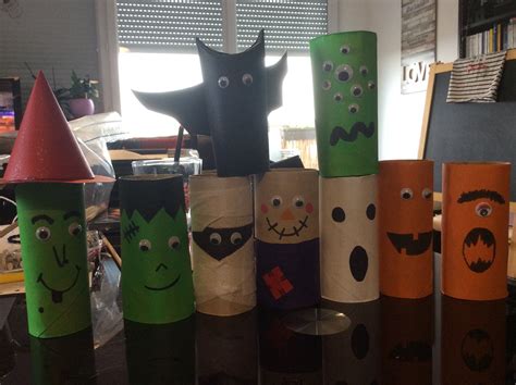Video Création Halloween Avec Rouleau Papier Wc Et Plastique DIY spécial Halloween